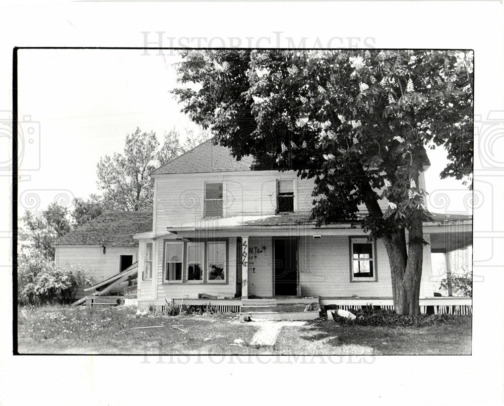 1985 Abandoned ome Long Lake Road Troy-Historic Images