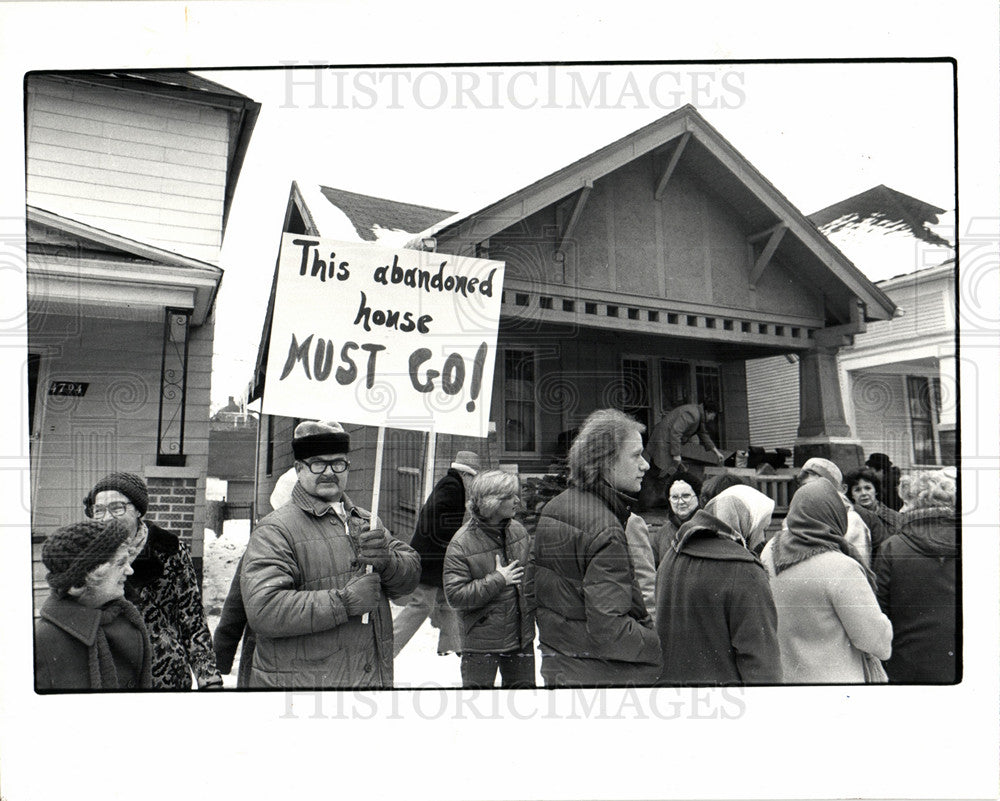 1981 Abandoned Houses Crime Stabbings-Historic Images