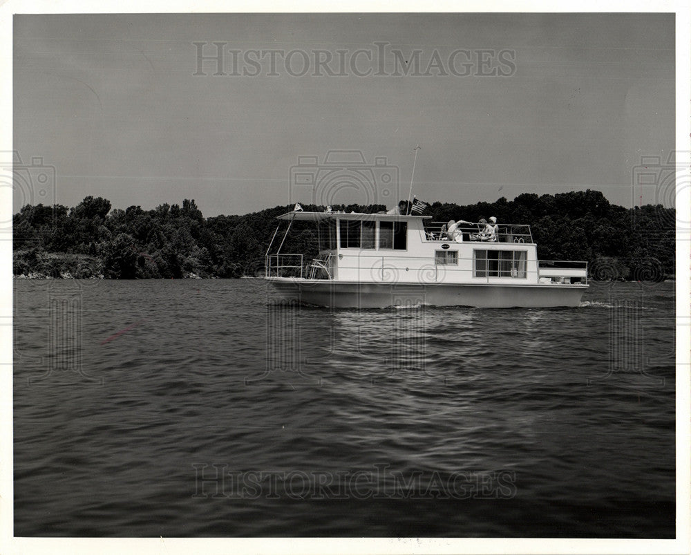 1977 Houseboat Lake Water-Historic Images