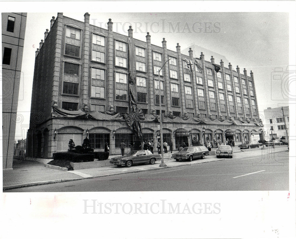 1982 St. Regis Hotel-Historic Images