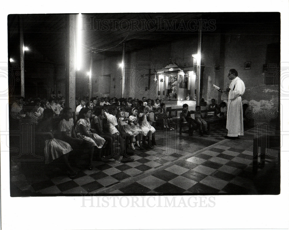 1989 Honduras church mass village-Historic Images