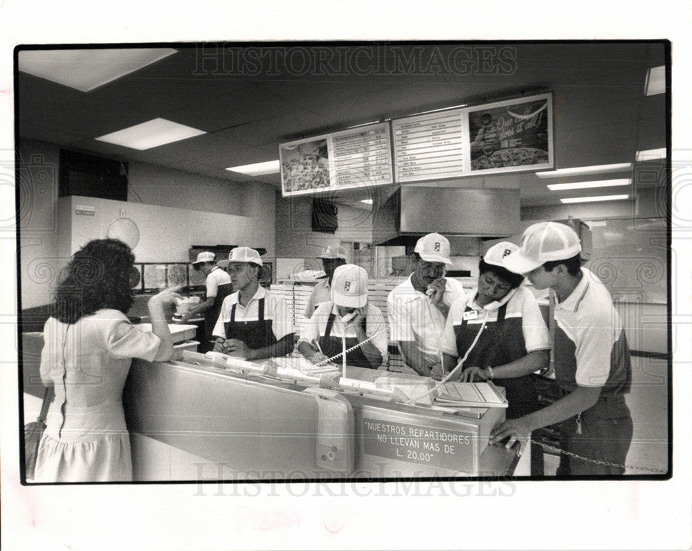 1989 San Pedro Sula Domino’s employees-Historic Images