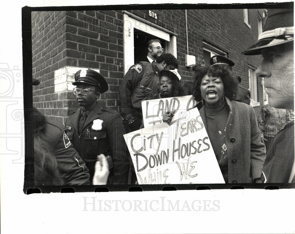 1988 Brewster-Douglass Demonstrators-Historic Images