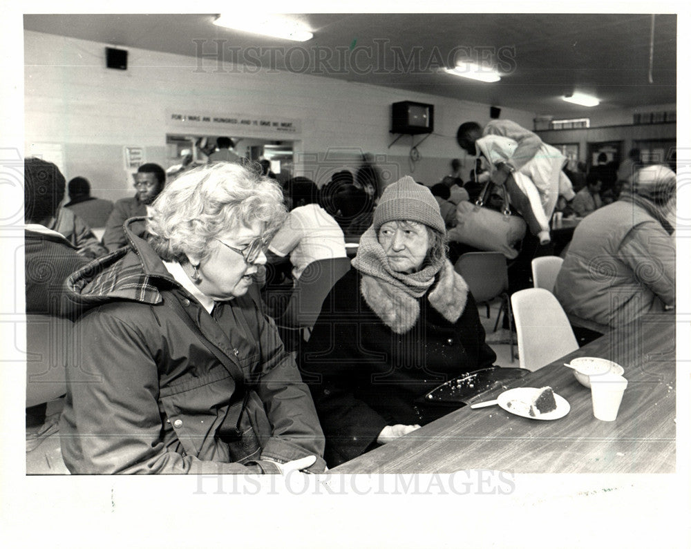 1987 Maryann Mahaffey Plea Homeless-Historic Images