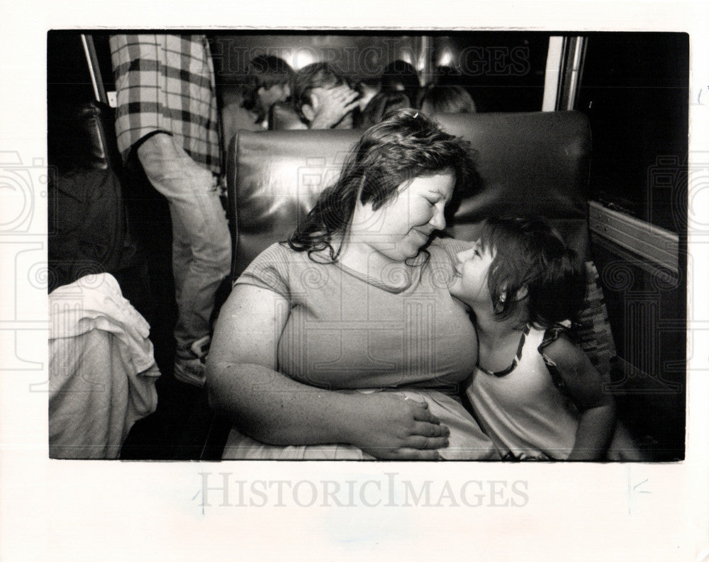 1989 Carol Rodgers homeless Madalyn bus-Historic Images