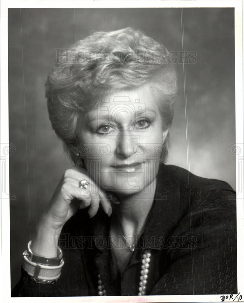 1986 Kitty Wagner's Management Analyst-Historic Images