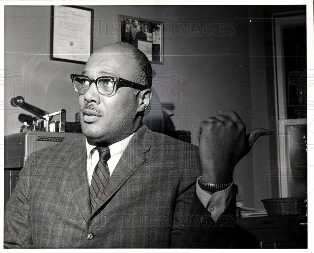 1964 Rev. James E. Wadsworth Jr., NAACP Chi-Historic Images