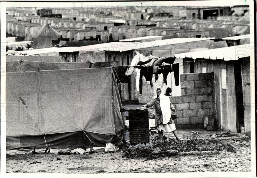 1986 Palestine Village Housing-Historic Images