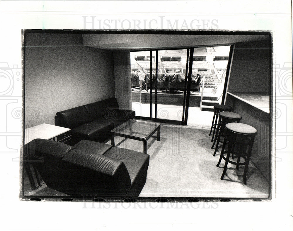 1988 Palace Auburn Hills arena luxury suite-Historic Images