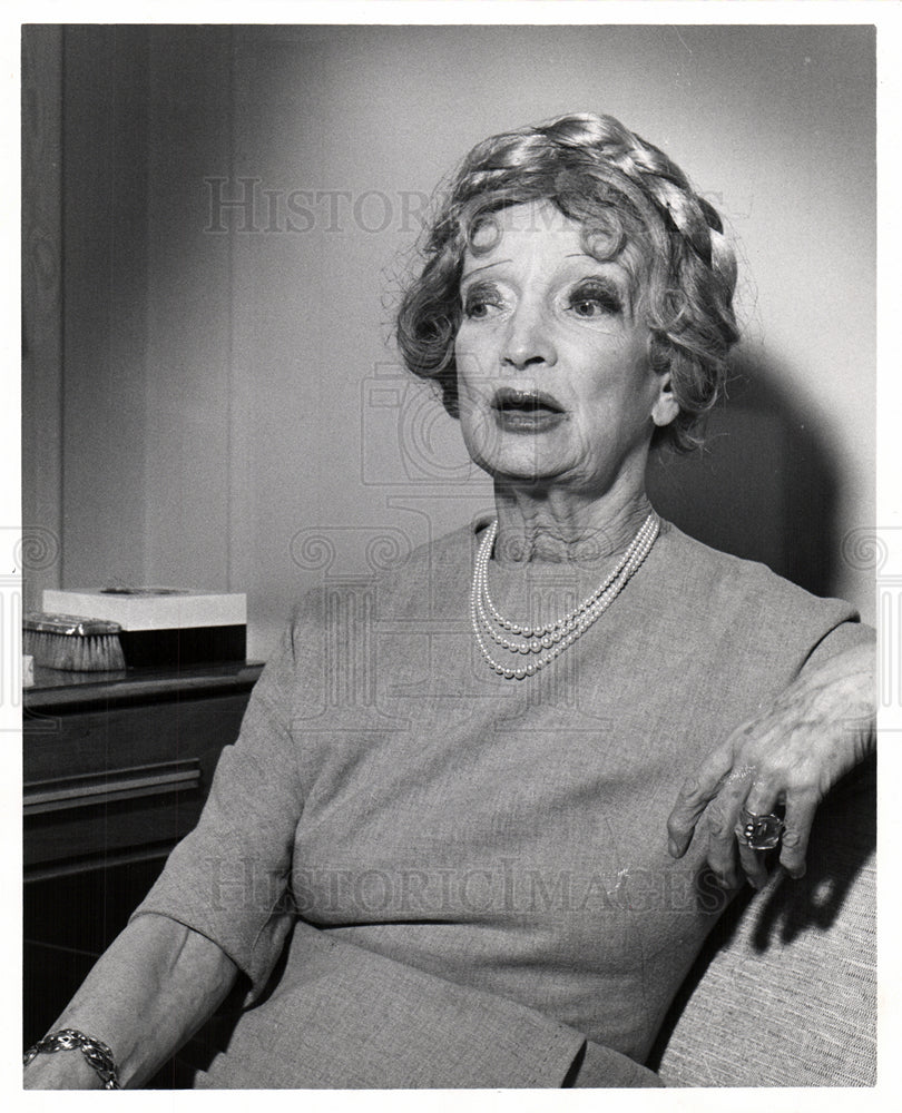 1953 Estelle May Hurll-Historic Images