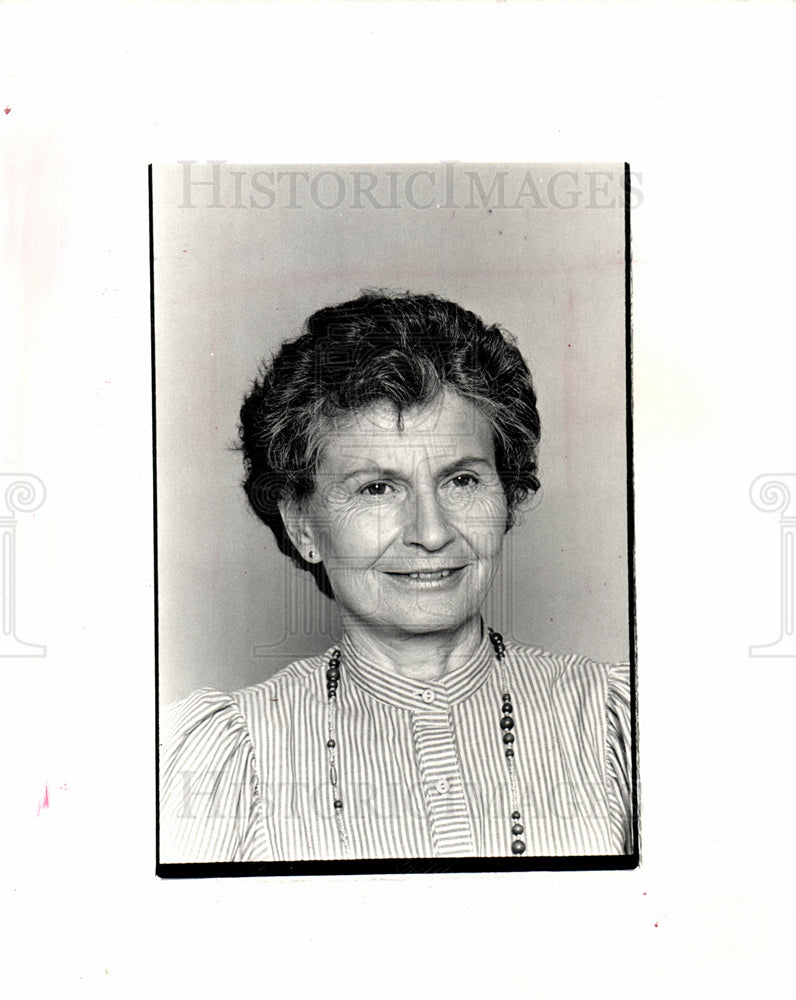 1962 Beth Winship author columnist-Historic Images