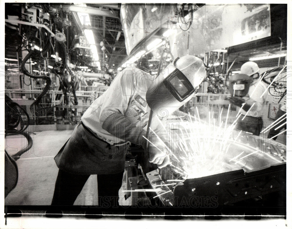 1989 Paul Federico Mazda Plant plant weld-Historic Images