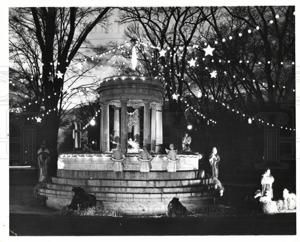 Marshall  Michigan monument Christmas-Historic Images