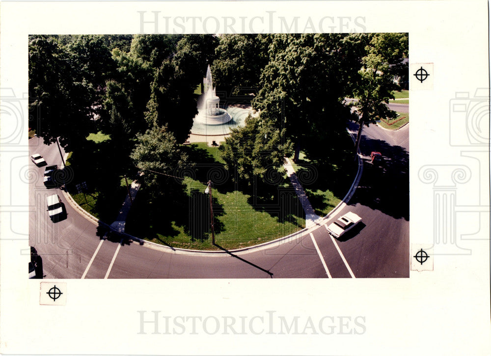1991 The Brooks Memorial Fountain Marshall-Historic Images