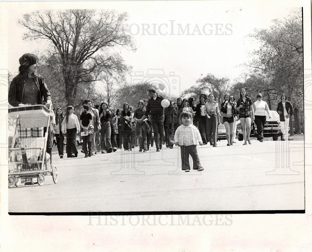 1973 Nicole Mues March of Dimes-Historic Images