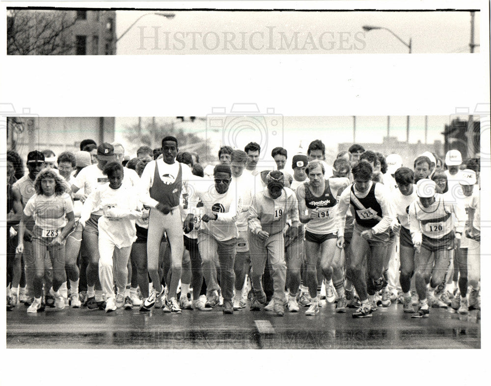 1987 Foot Race Tom Zarzycki-Historic Images