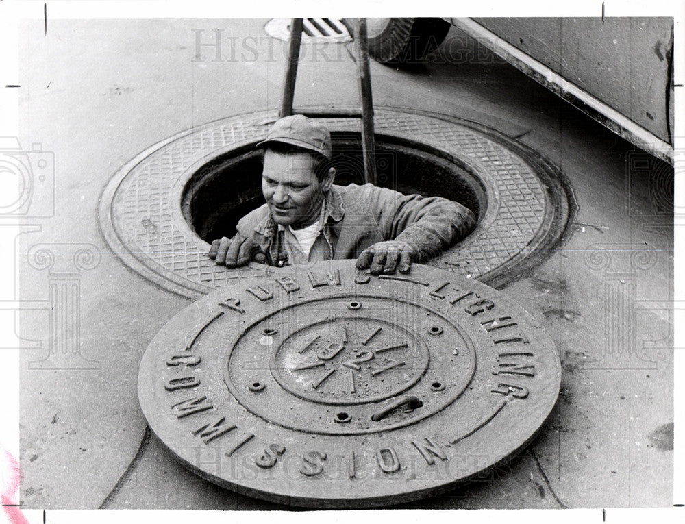 1958 Manhole inspection chamber-Historic Images