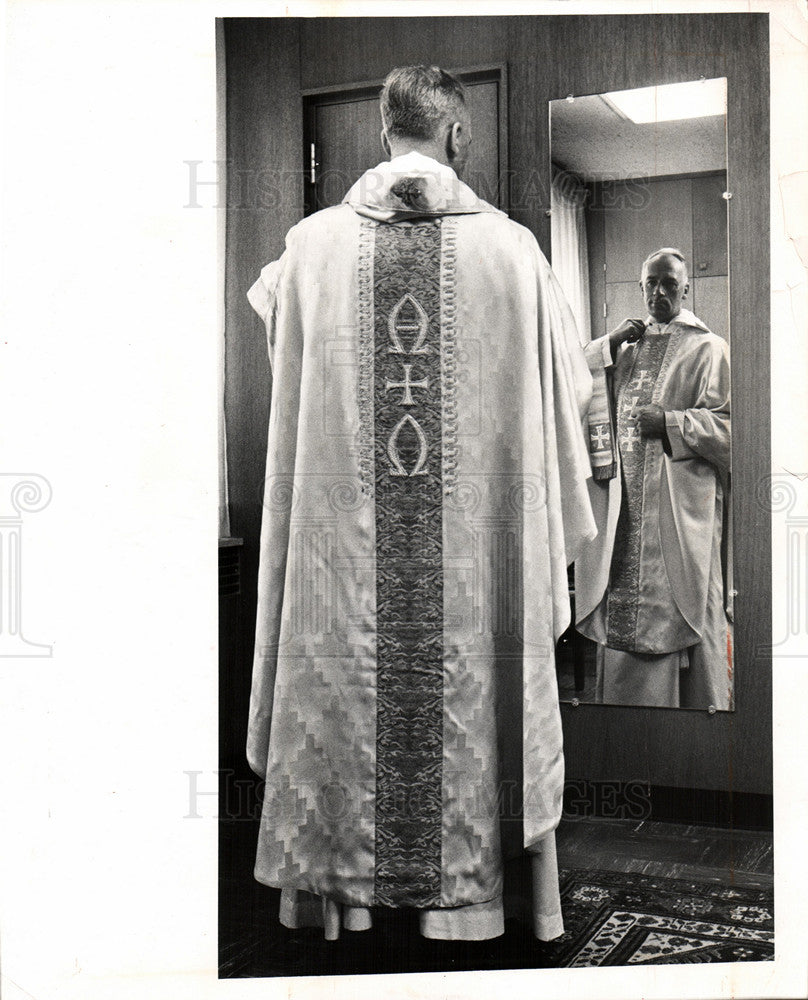 1964 Warren Canon Leslie G Reverend-Historic Images