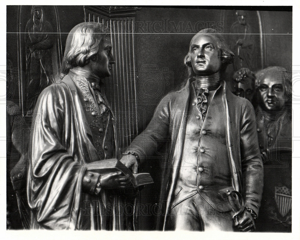 1964 George Washington statue-Historic Images