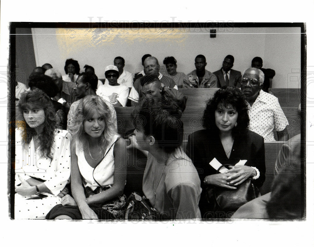 1991 Minda, Antoinette, Joann Was witness-Historic Images