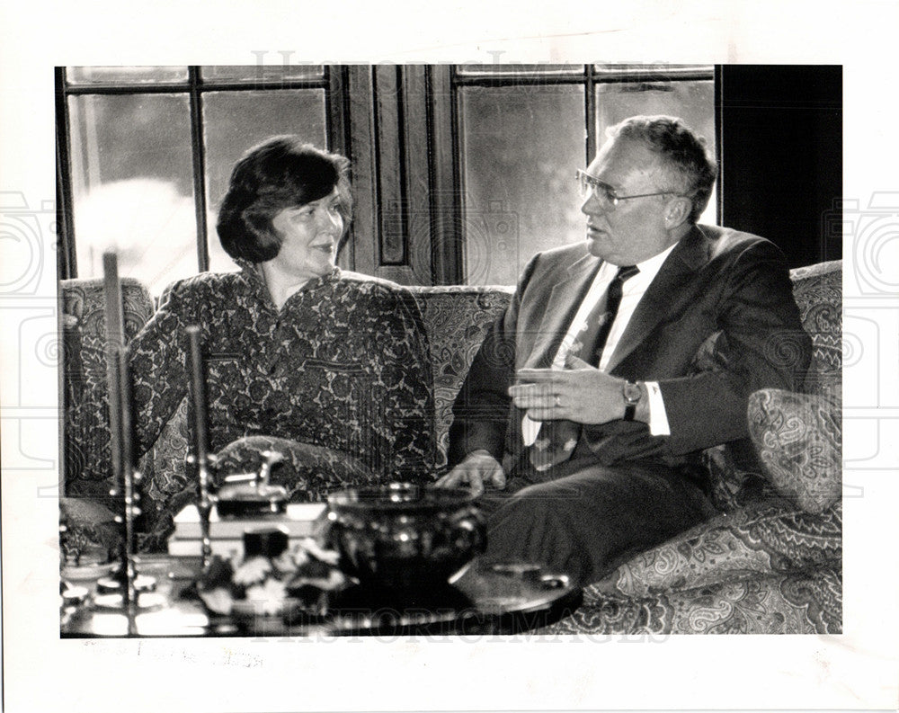 1990 Gail Warder Louis Henry Ford Health-Historic Images