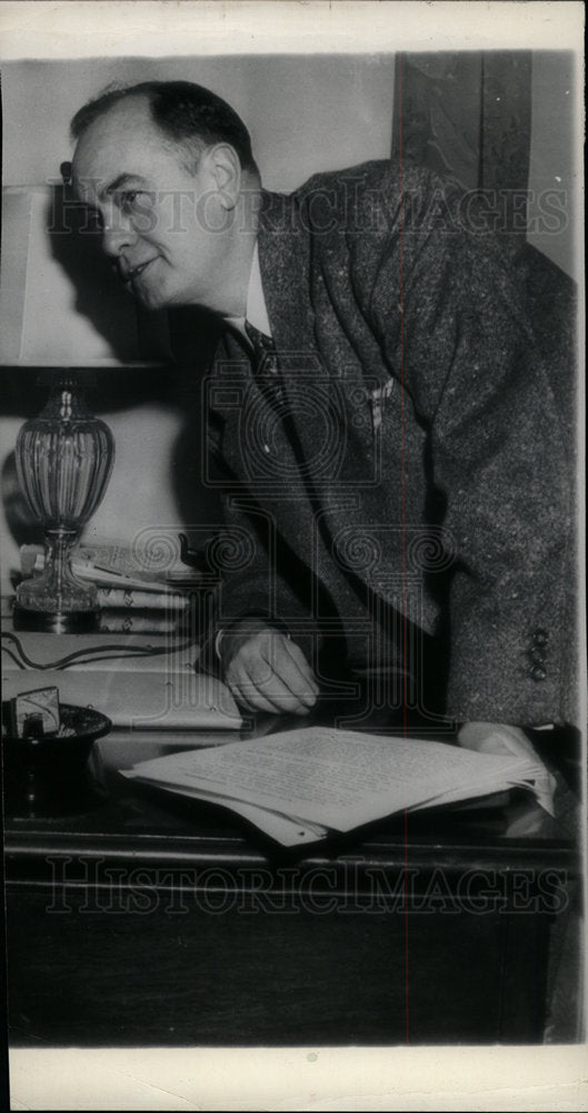 1944 Press Photo Leslie O&#39;Connor American lawyer - Historic Images