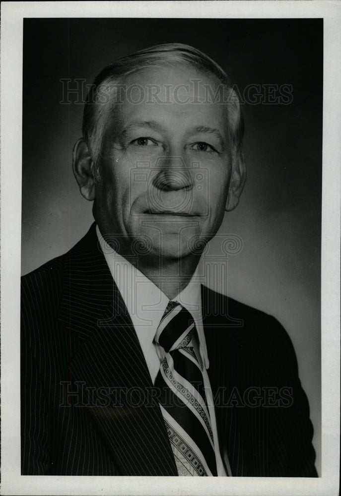 1989 Press Photo Arthur E. Riley Regional Vice Presiden - Historic Images