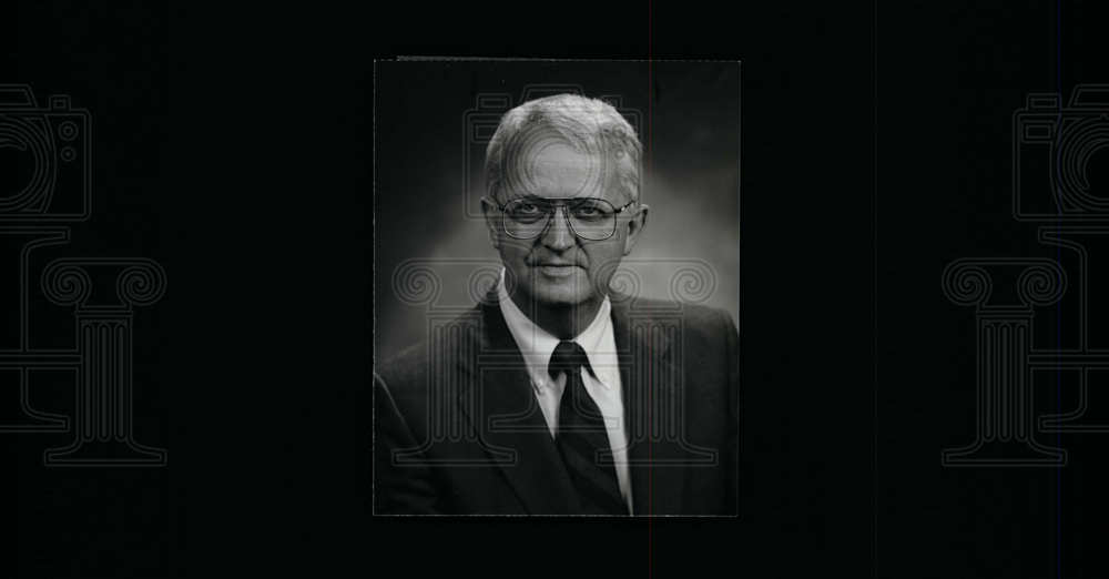 1989 Press Photo E Daniel Grady Vice President Michigan - dfpd34177- Historic Images