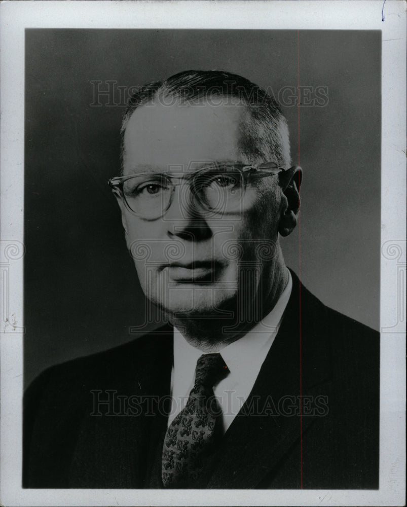 1964 Press Photo George Parker Vice President NBD - Historic Images