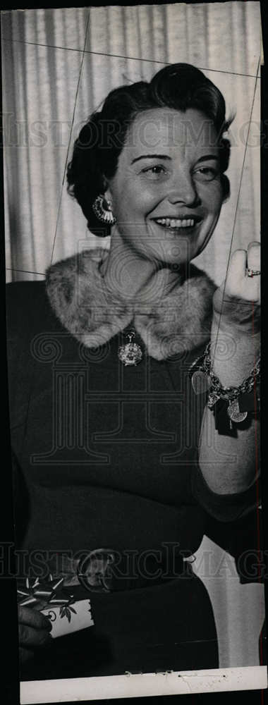 1960 Press Photo Mrs. James Quello - Historic Images