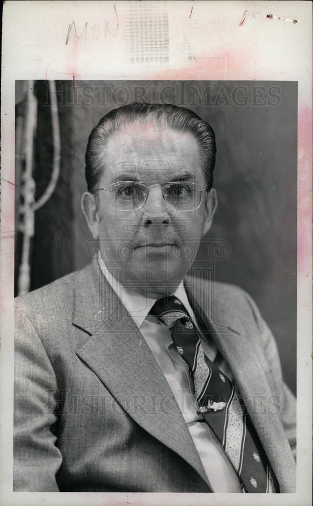 1979 Press Photo Dr Howard Tanner DNR Director - Historic Images