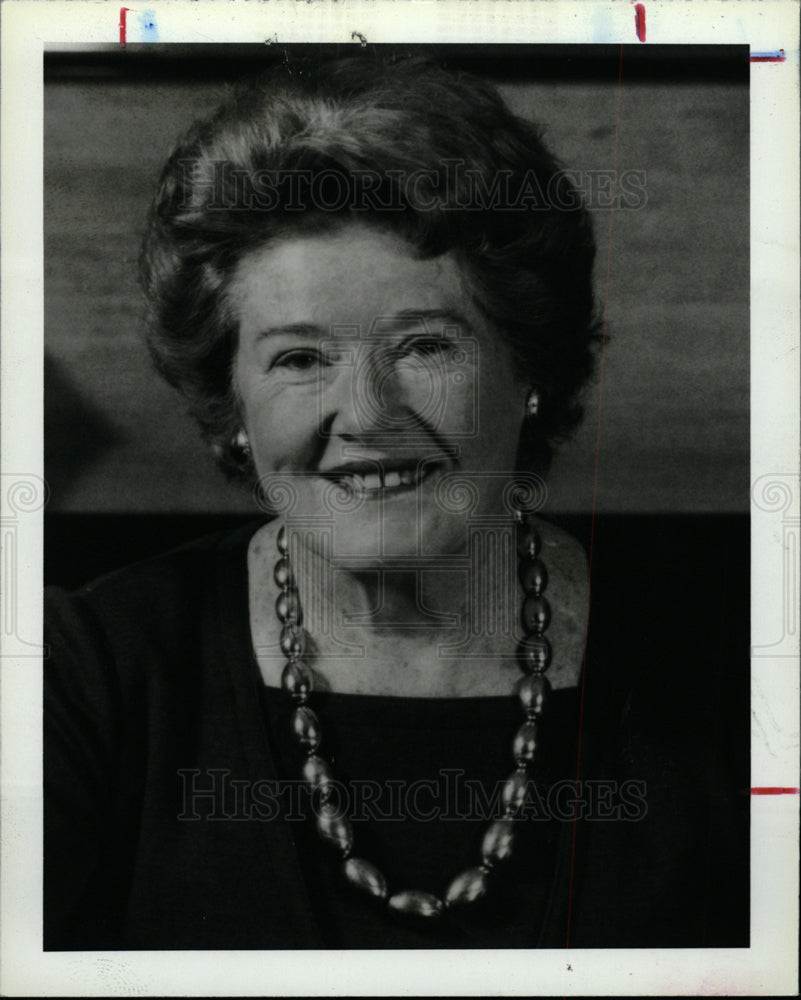 1986 Press Photo Gertrude Crain Chairman of Board of C - dfpd39933- Historic Images