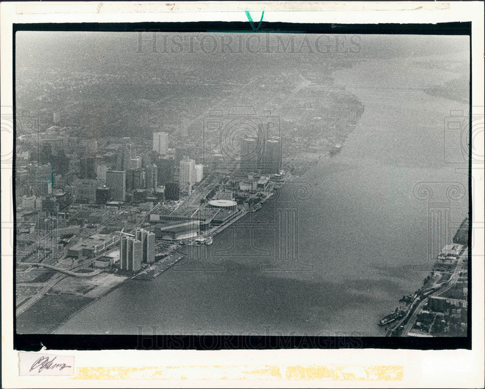 1986 Press Photo Skyline - Historic Images