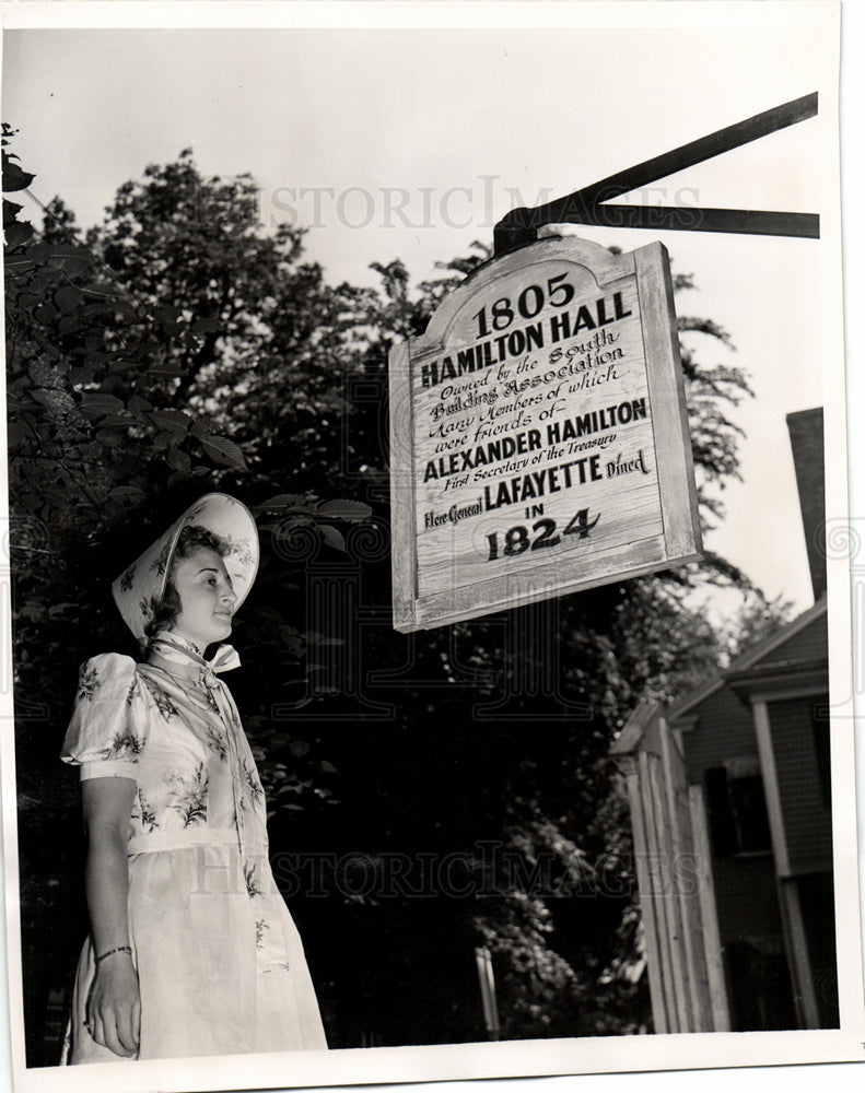 1939 Press Photo Chestnut Street Day Charles Kessler - Historic Images