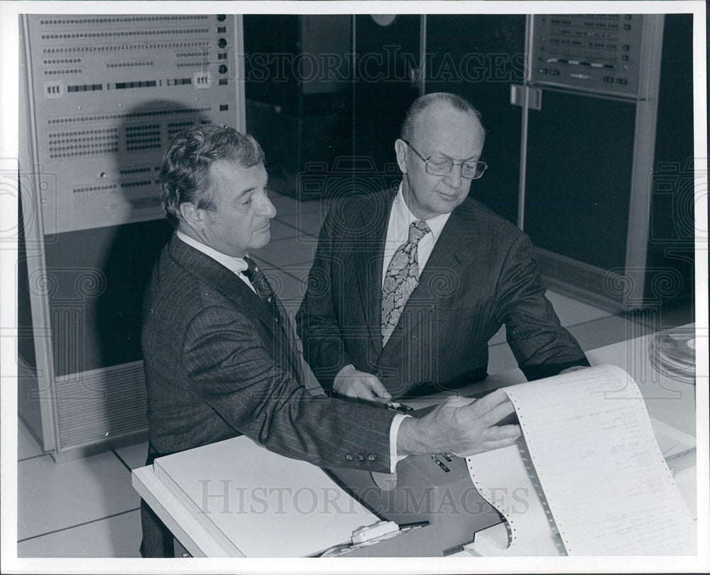 Press Photo Frank Hedge William Luneburg - Historic Images