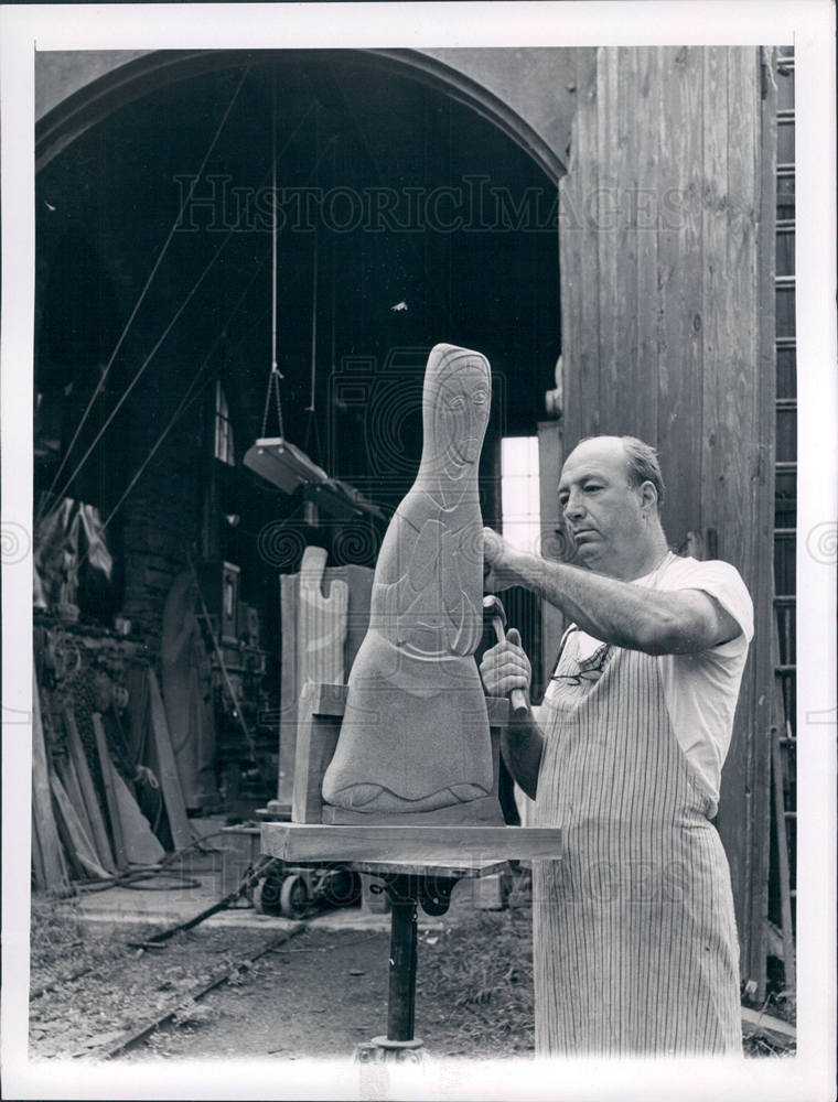 1958 Press Photo CATSKILL Sculptor TOMAS PENNEY - Historic Images