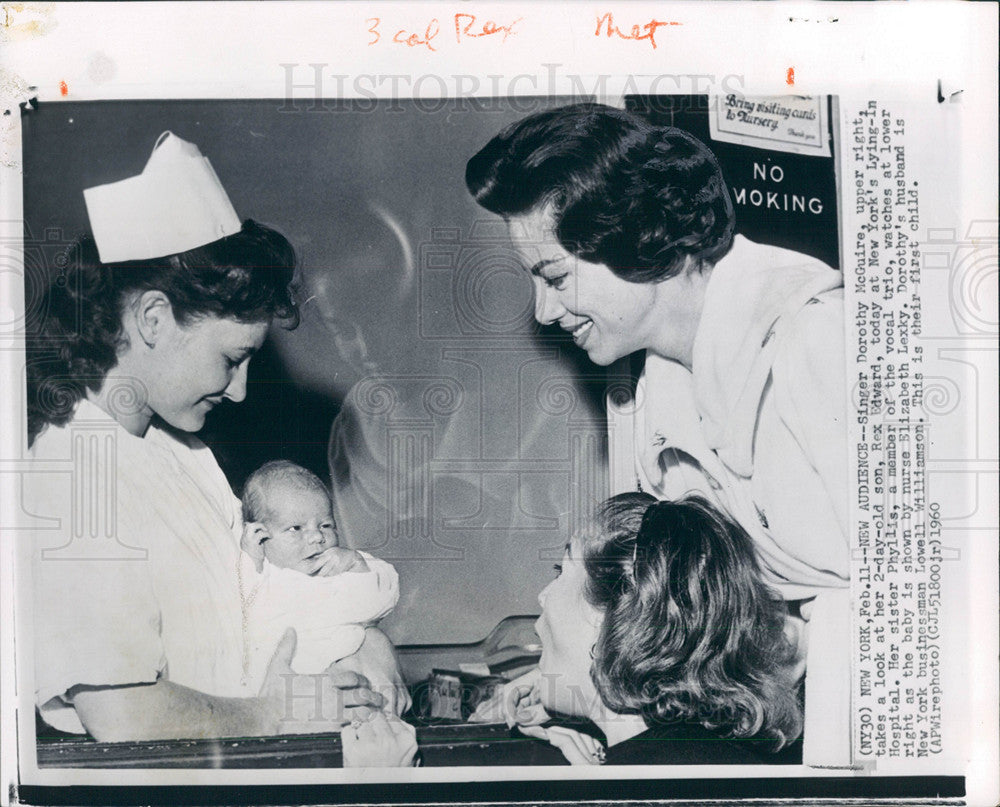 1960 Press Photo McGuire&#39;s newborn baby and Lexky - Historic Images