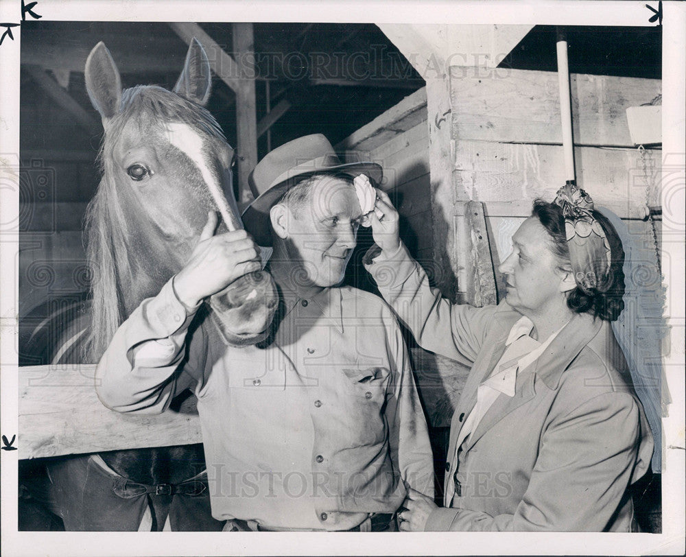 1952 Press Photo Tommy Winn Northville Downs harness - Historic Images