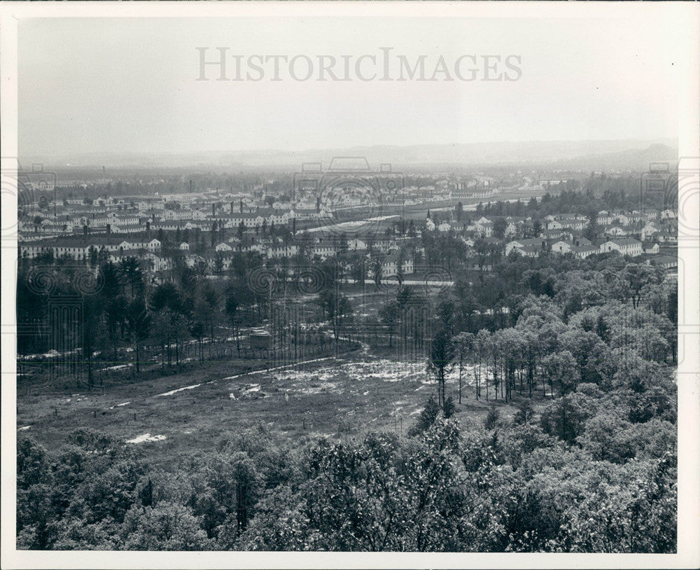 1945 Press Photo Camp Mccoy - Historic Images