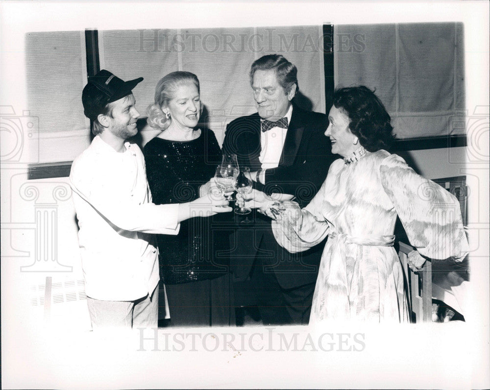 1989 Press Photo Historic Trinity Dinner Dr. Eberhard - Historic Images