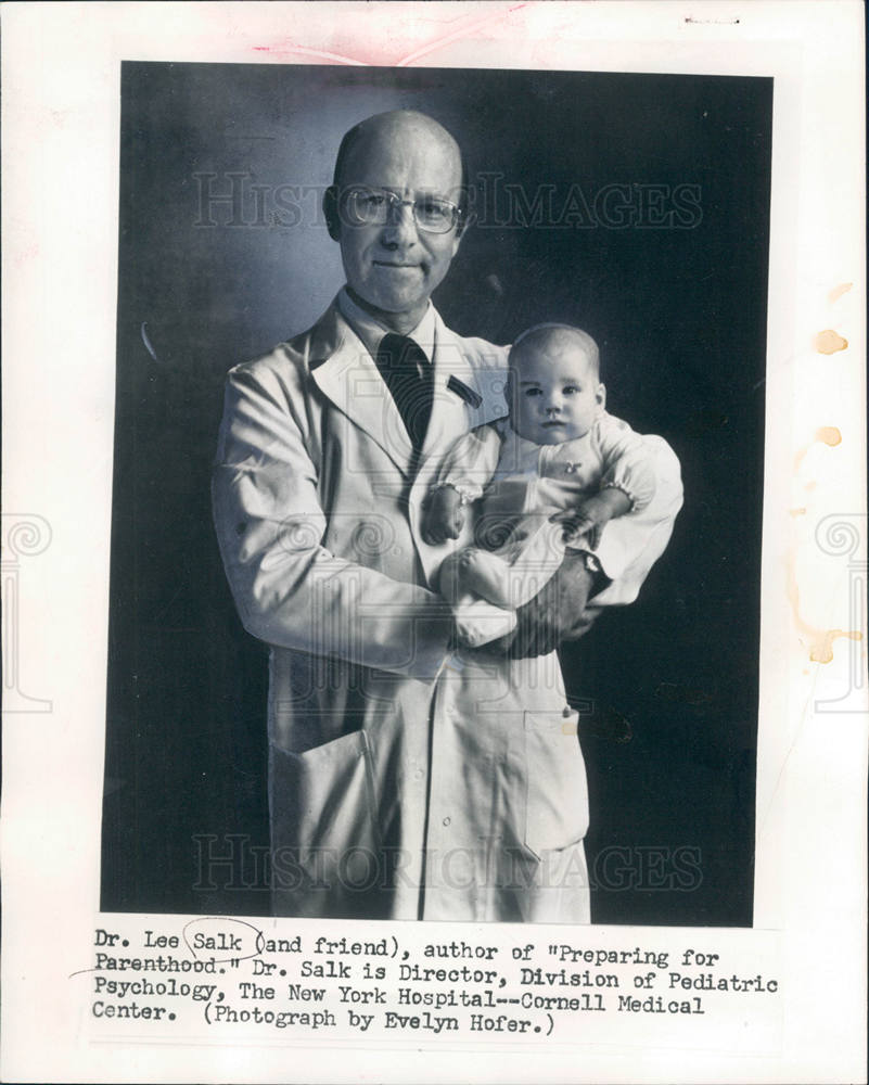 1975 Press Photo Dr. Lee Salk  psychology - Historic Images