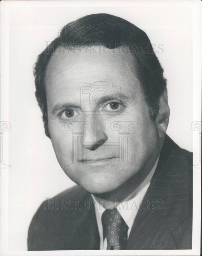 1973 Press Photo Herbert Schlosser NBC television - Historic Images