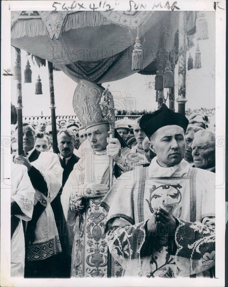 1958 Press Photo CARDINAL WYSZYNSKI  communist fire - Historic Images