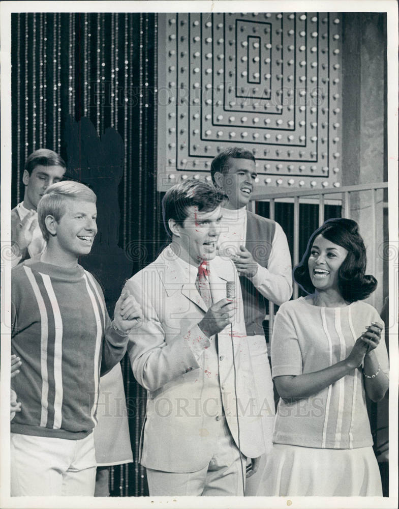  1966 John Davidson, Jim Boyd, Mimi Dillard - Historic Images