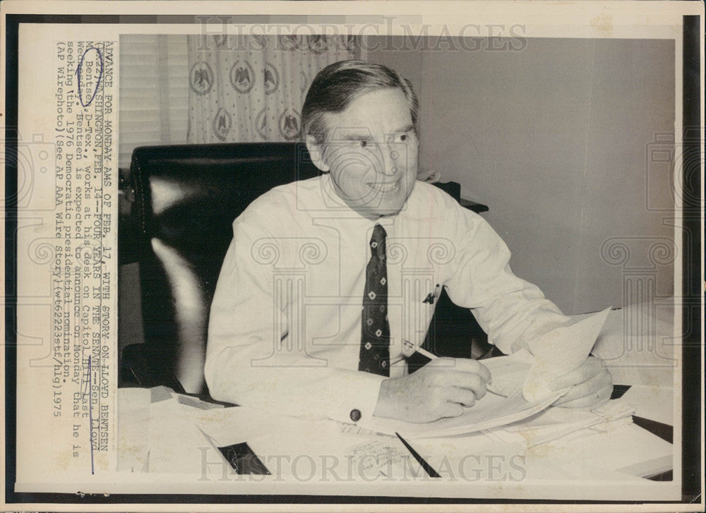 1975 Press Photo Lloyd M Bentsen Senator Texas Capitol - Historic Images