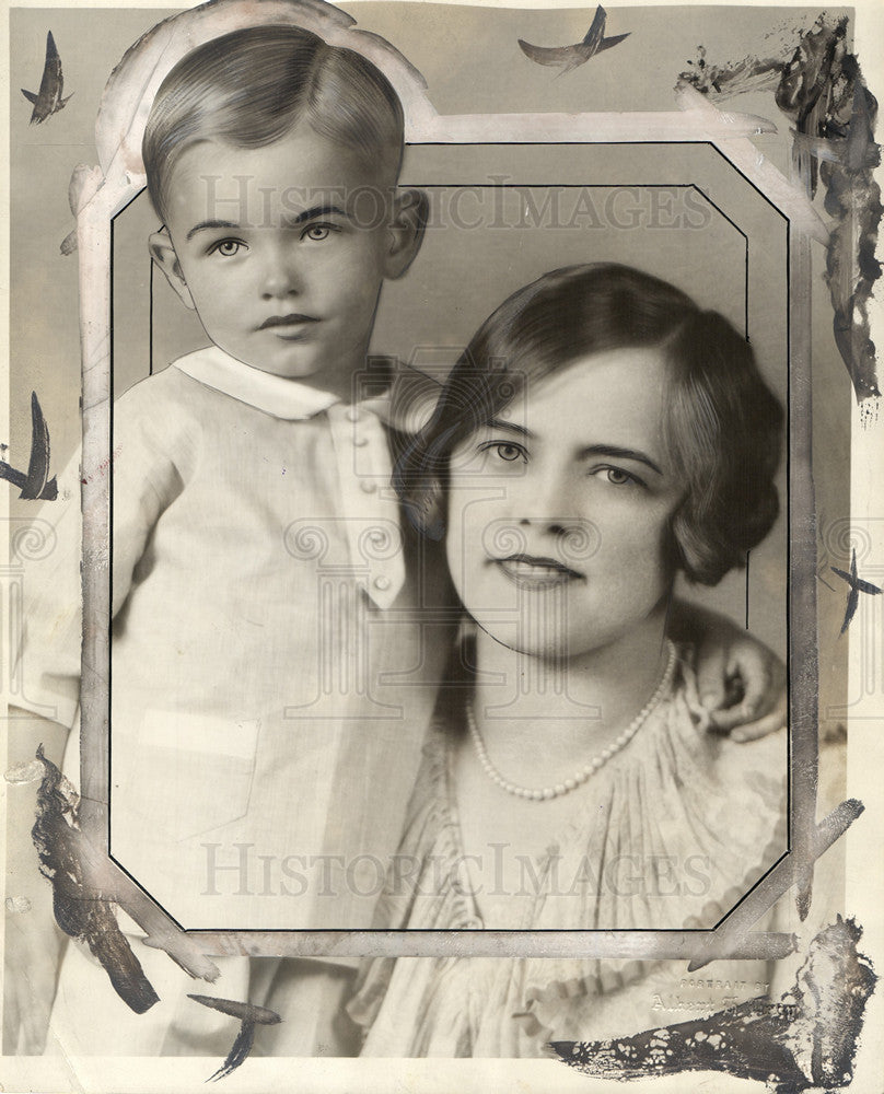 Press Photo Mrs harry N. pupdy and son jack - Historic Images