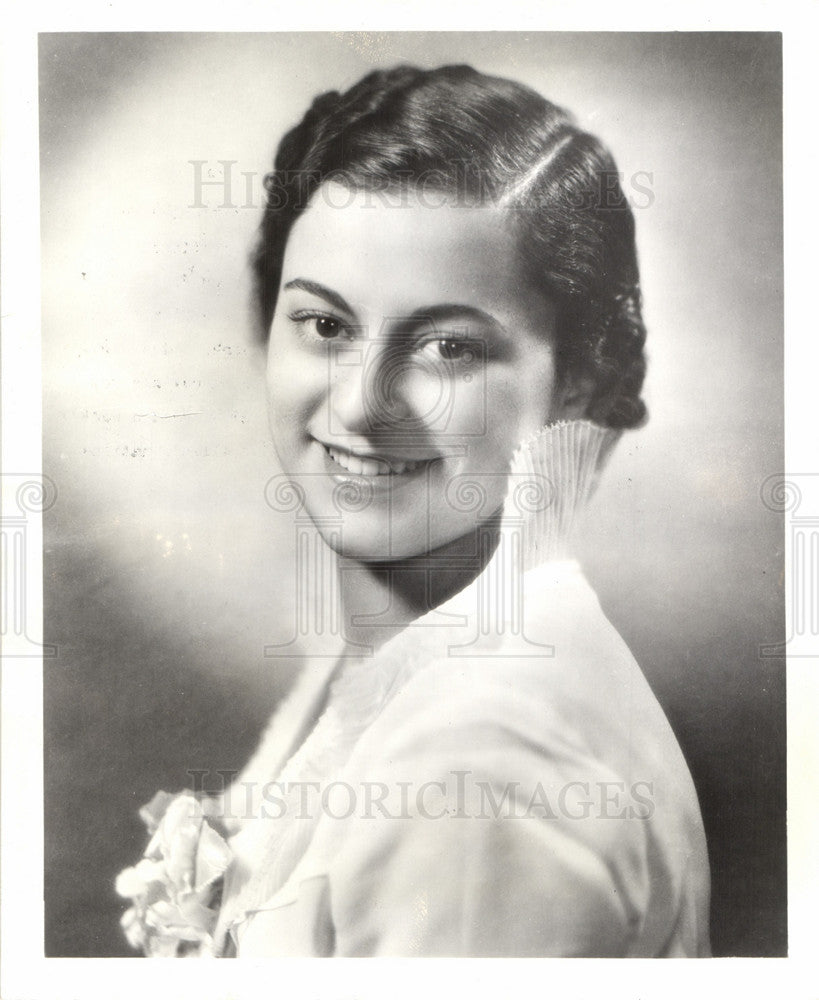 1936 Press Photo Maria Cristina Puga Singer - Historic Images