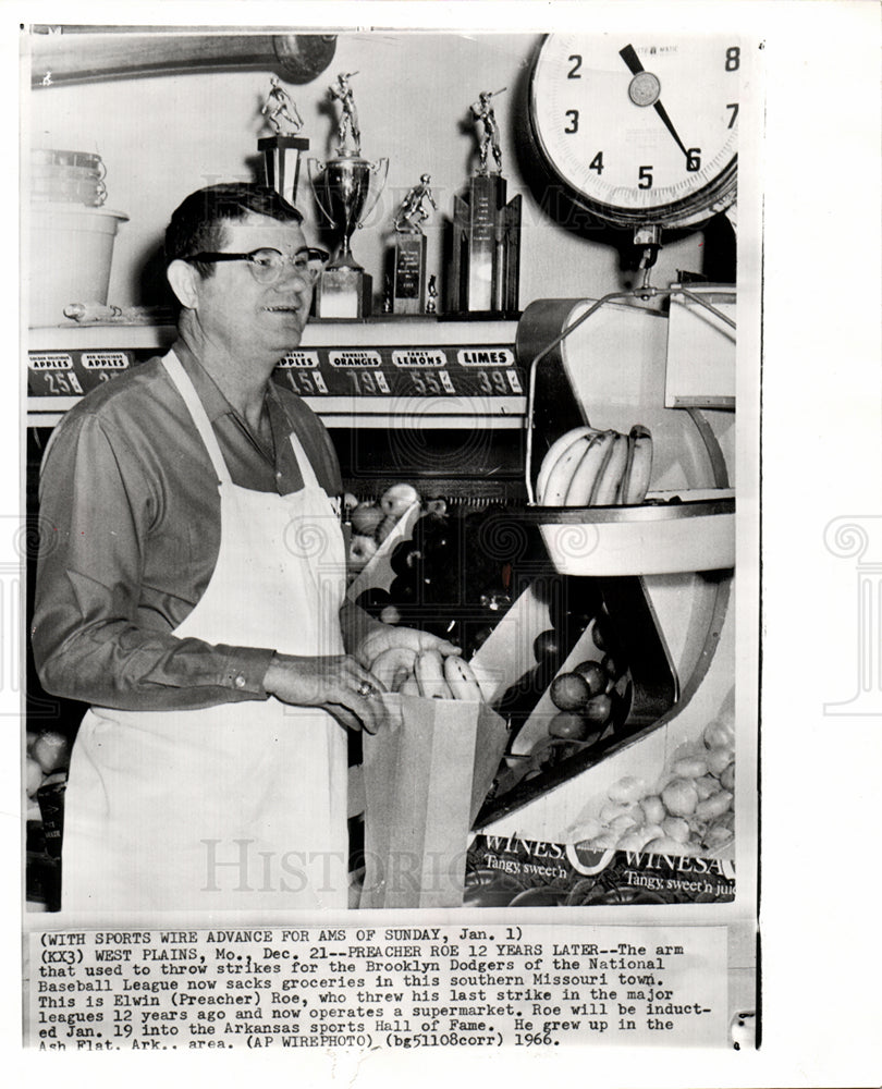 1967 Press Photo Preacher Roe Baseball Pitcher - Historic Images