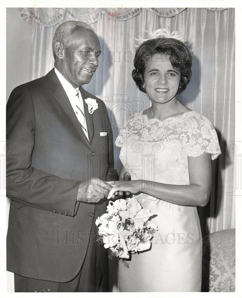 1964 Press Photo Elvin Davenport, judge - marriage 1964 - Historic Images