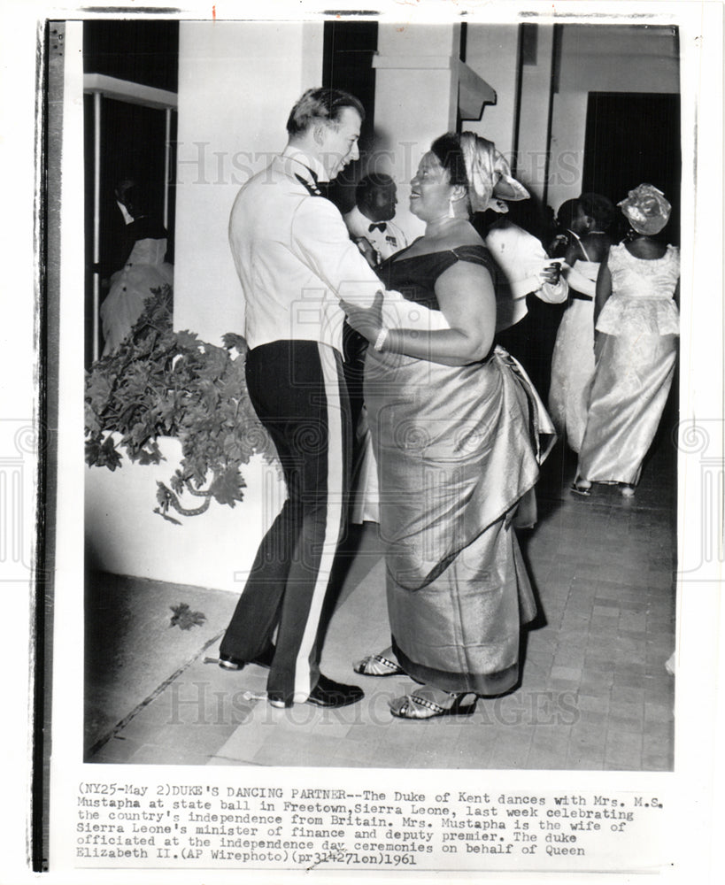 1961 Press Photo Duke of Kent Mrs. H.S. Mustapha dance - Historic Images